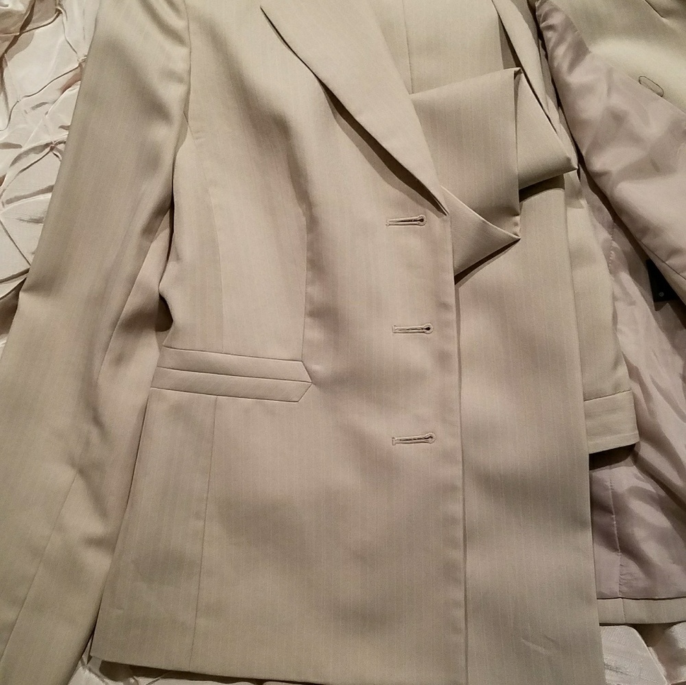 Women's suit set